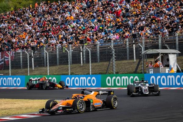 Piloto Felipe Drugovich é campeão mundial de Fórmula 2